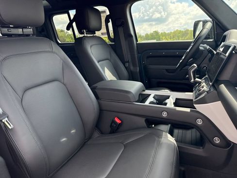 New 2026 Land Rover Defender 110 X-Dynamic SE AWD/4WD image 15