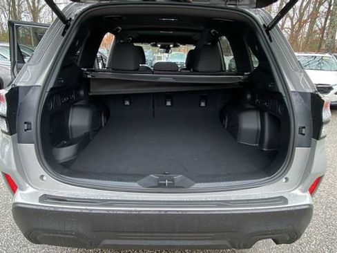 Certified 2025 Subaru Forester Premium AWD/4WD image 33