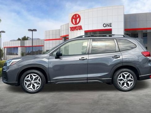 Used 2020 Subaru Forester Premium w/ Popular Package #1 AWD/4WD image 8