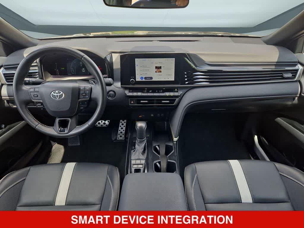 Used 2025 Toyota Camry SE FWD image 15