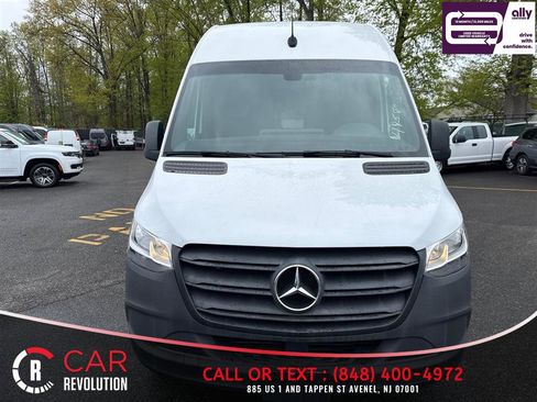 Used 2022 Mercedes-Benz Sprinter 2500 image 2
