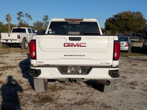 Used 2022 GMC Sierra 2500 AT4 w/ AT4 Premium Plus Package image 5
