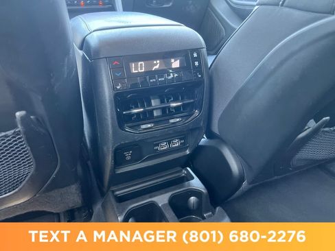 Used 2023 Jeep Grand Cherokee L Limited AWD/4WD image 30