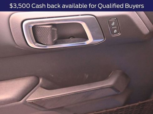 New 2025 Ford Bronco Badlands image 13