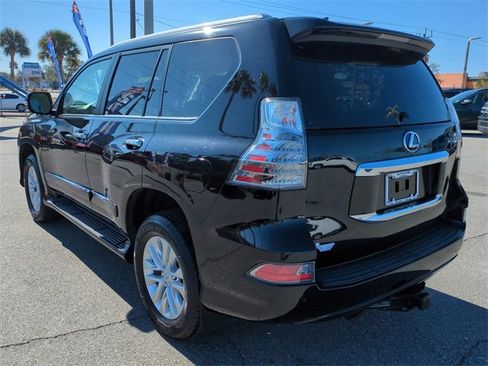 Used 2018 Lexus GX 460 Premium w/ Premium Package image 6