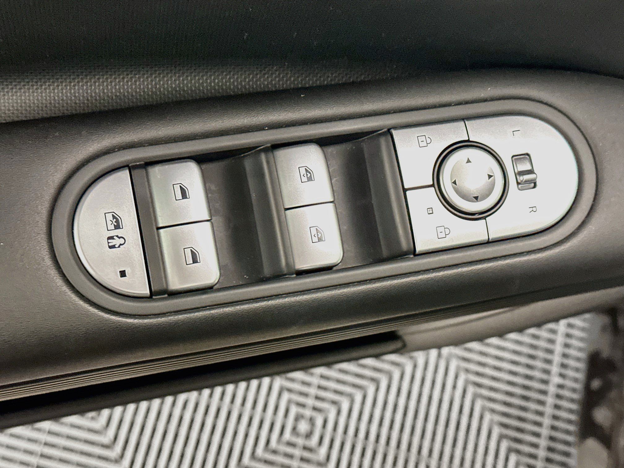 Used 2024 Hyundai Ioniq 5 SEL AWD/4WD image 15