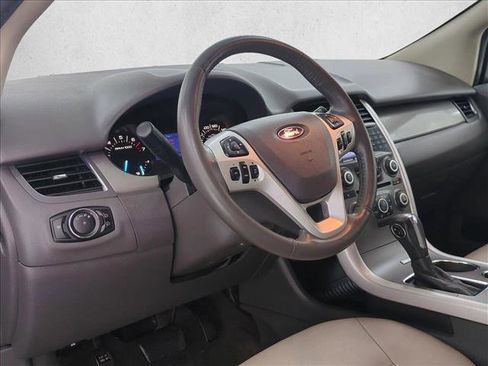 Used 2013 Ford Edge SEL FWD image 10