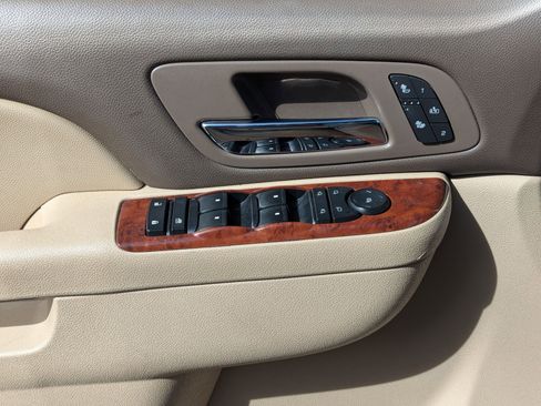 Used 2013 Chevrolet Tahoe LT w/ Luxury Package image 11