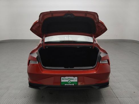 Used 2025 Hyundai Elantra Limited FWD image 29