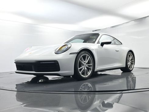 Certified 2022 Porsche 911 Carrera image 42