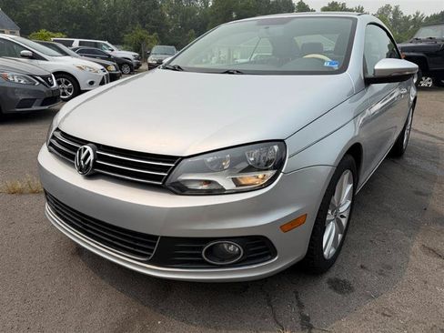Used 2014 Volkswagen Eos Komfort FWD image 2