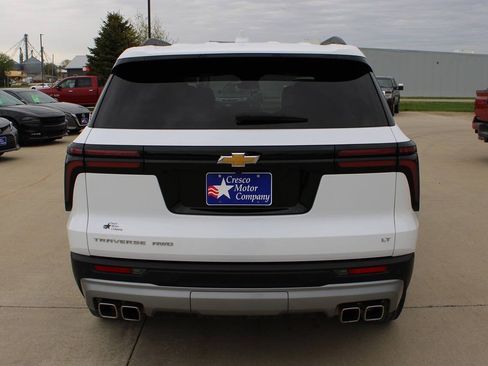 Used 2024 Chevrolet Traverse LT AWD/4WD image 6