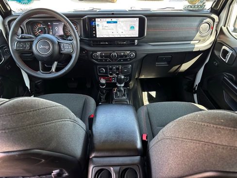 Used 2024 Jeep Wrangler Unlimited Rubicon image 23