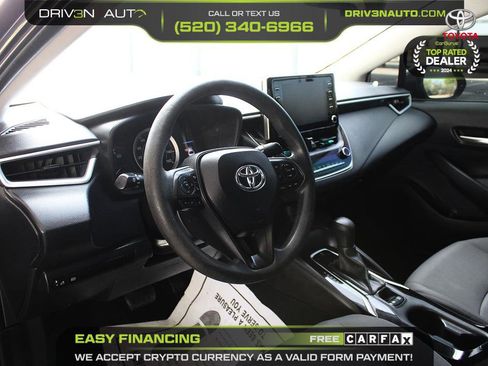 Used 2020 Toyota Corolla LE image 11
