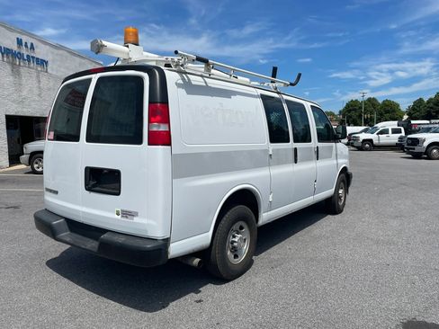 Used 2019 Chevrolet Express 2500 w/ Driver Convenience Package RWD image 10