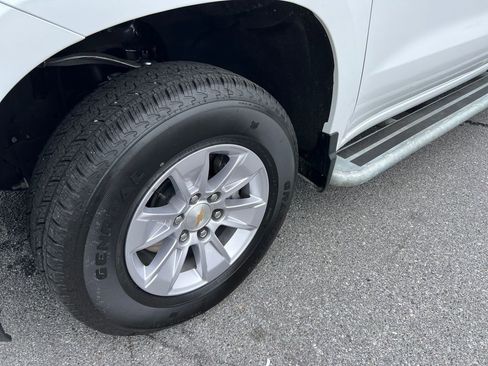 Used 2025 Chevrolet Silverado 1500 W/T RWD image 18