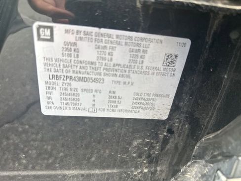 Used 2021 Buick Envision Essence w/ Technology Package I image 17