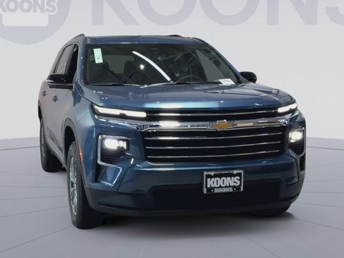 New 2026 Chevrolet Traverse LT w/ Driver Confidence Package image 4