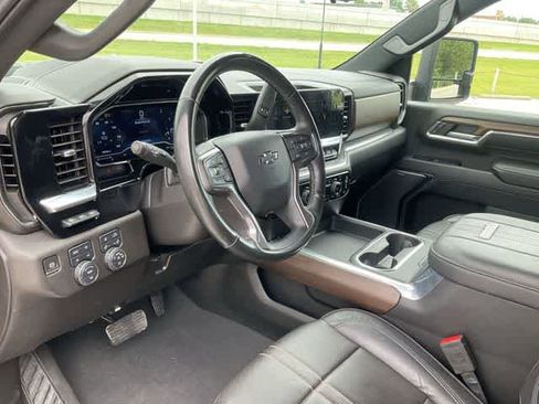 Used 2024 Chevrolet Silverado 2500 High Country w/ Midnight Edition AWD/4WD image 10
