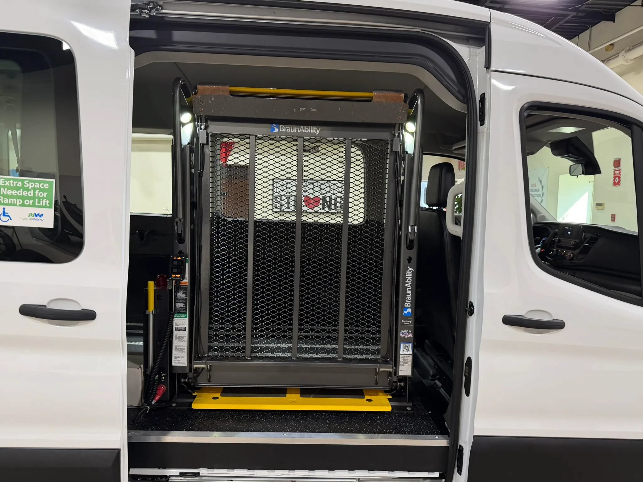 Used 2023 Ford Transit 350 XL RWD image 46