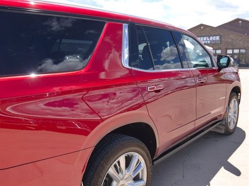 Used 2021 Chevrolet Tahoe High Country w/ Premium Package AWD/4WD image 9
