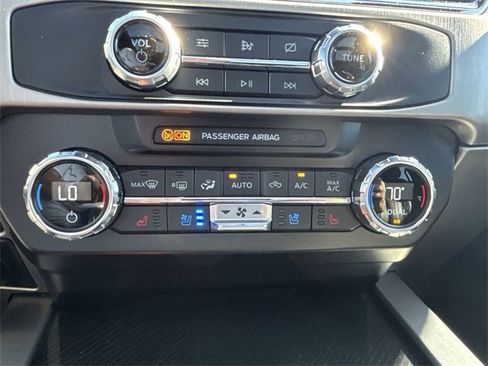 Used 2022 Ford F350 Platinum w/ Tremor Off-Road Package image 19