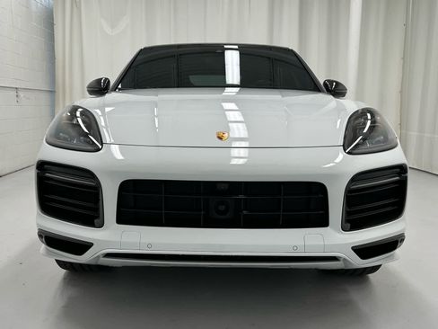 Used 2023 Porsche Cayenne GTS image 5