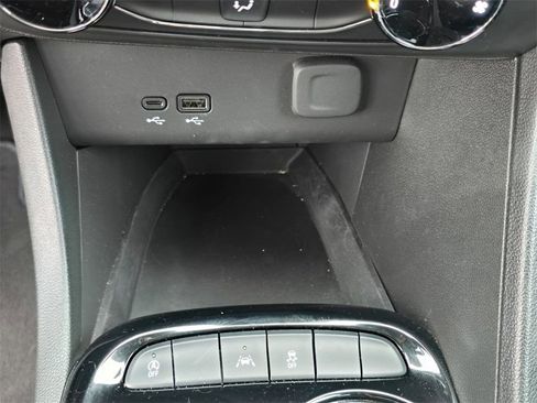 New 2025 Buick Encore GX Preferred image 29