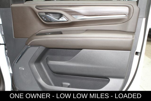 Used 2022 GMC Yukon XL Denali AWD/4WD image 24