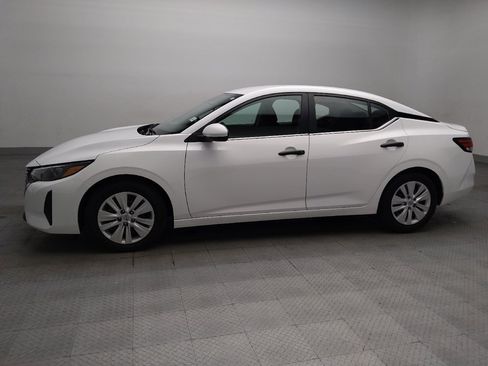 Used 2025 Nissan Sentra S FWD image 2