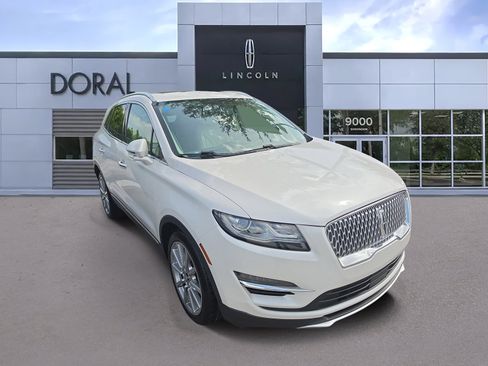 Used 2019 Lincoln MKC Reserve FWD image 1