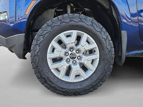 Used 2022 Nissan Frontier SV image 23