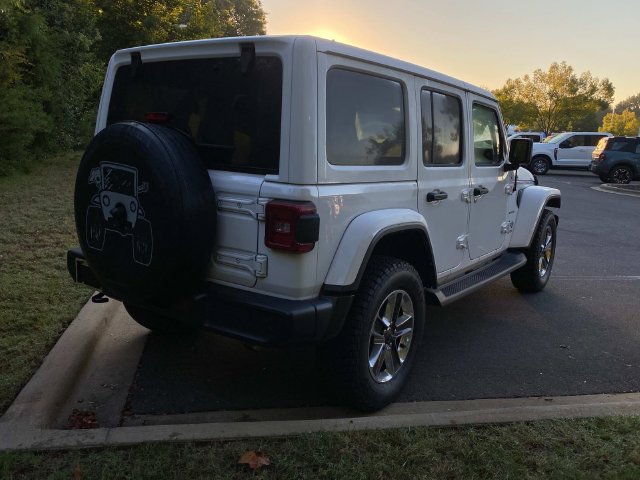 Used 2022 Jeep Wrangler Unlimited Sahara w/ LED Lighting Group AWD/4WD image 34