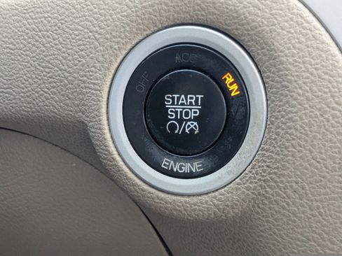 Used 2014 Chrysler 300 RWD image 25