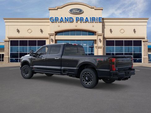 New 2026 Ford F350 Platinum w/ FX4 Off-Road Package image 4