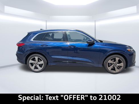 Certified 2025 Audi Q5 Prestige AWD/4WD image 40
