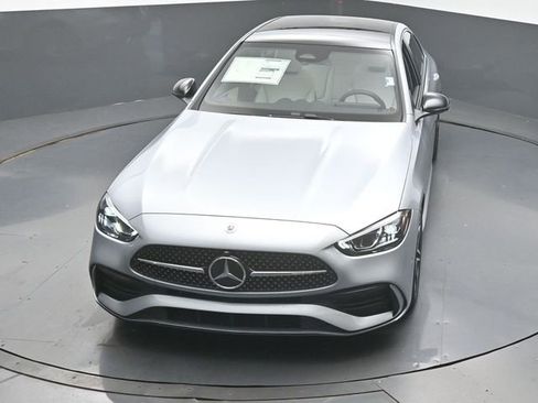 Used 2025 Mercedes-Benz C 300 Sedan image 44
