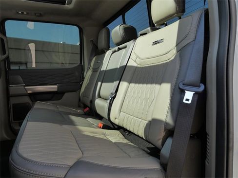 Used 2025 Ford F450 Platinum w/ Platinum Plus Package image 16