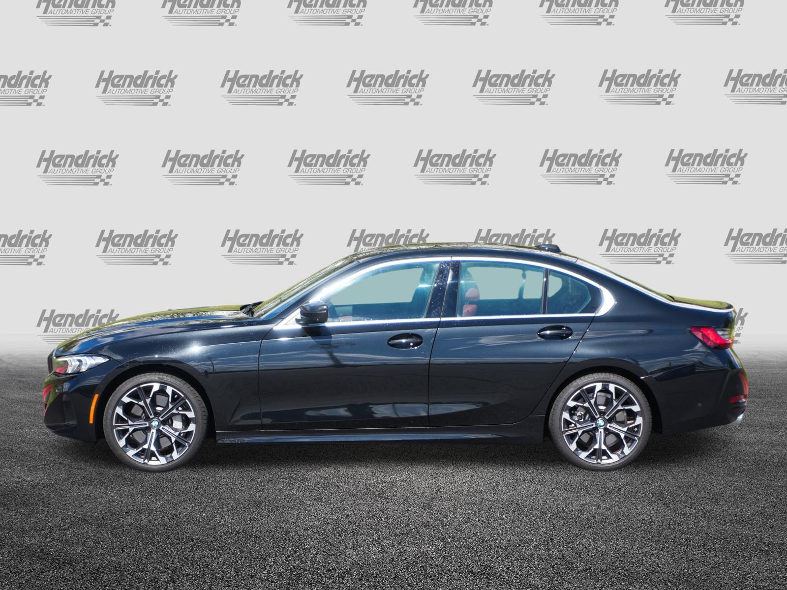 Certified 2025 BMW 330i Sedan RWD image 7