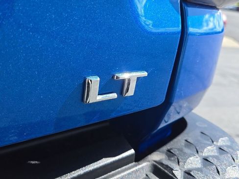 Used 2023 Chevrolet Colorado LT w/ LT Convenience Package AWD/4WD image 10