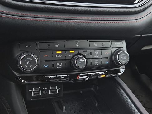 New 2026 Dodge Durango GT w/ Blacktop Package AWD/4WD image 25