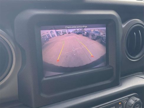 Used 2022 Jeep Wrangler Unlimited Sport image 56