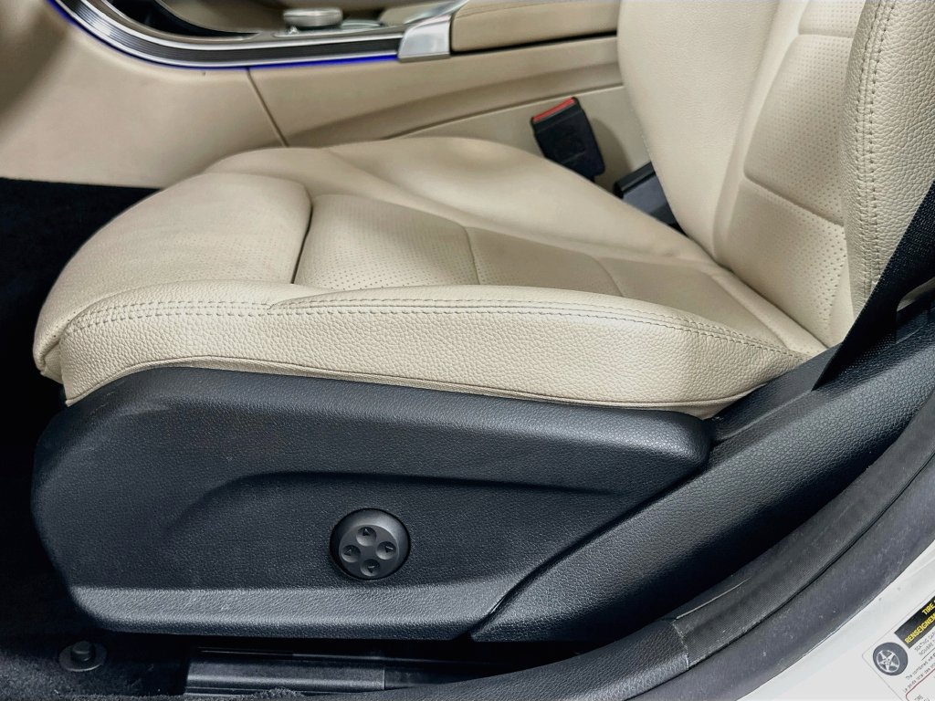 Used 2021 Mercedes-Benz C 300 4MATIC Sedan image 19