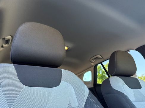 Used 2025 Chevrolet Trax LS FWD image 24