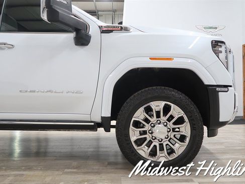 Used 2026 GMC Sierra 2500 Denali w/ Denali Reserve Package AWD/4WD image 24