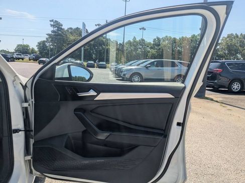Used 2024 Volkswagen Jetta S FWD image 31