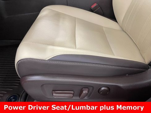 Used 2019 Lexus RX 350 AWD w/ Navigation Package image 11