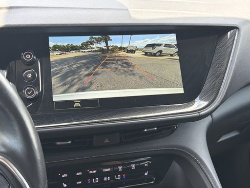 Used 2023 Buick Envision Essence w/ Sport Touring Package FWD image 25