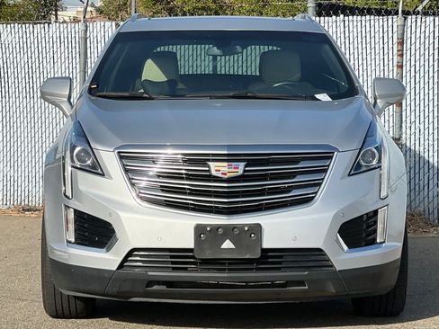 Used 2017 Cadillac XT5 Luxury AWD/4WD image 8