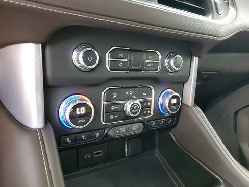 Used 2023 GMC Yukon SLT RWD image 22